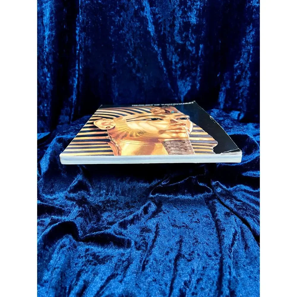 Vintage Treasures of Tutankhamun Exhibition Catalog 1976 Metropolitan Museum